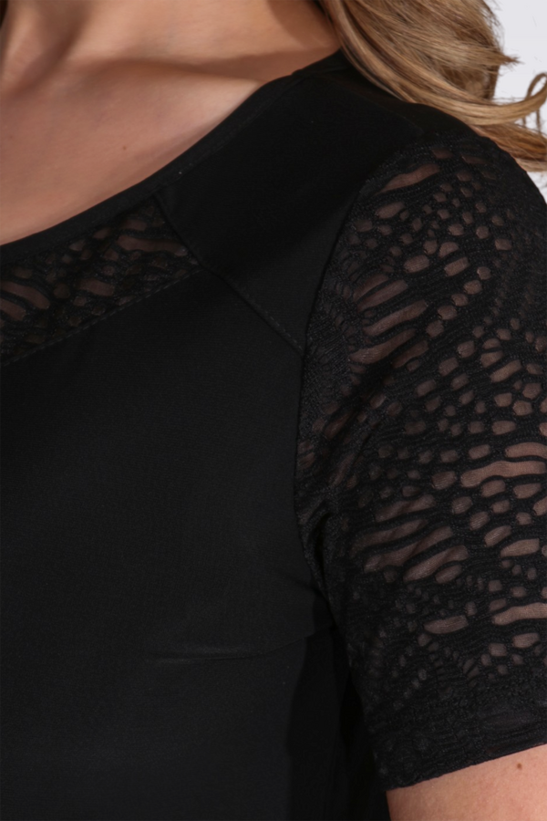 10739 FLOK KUMAŞ DETAYLI KISA KOLLU ÖRME BLUZ