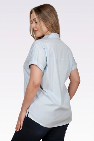 10759 PAMUKLU KUMAŞ RAHAT KESİM GÖMLEK - Thumbnail