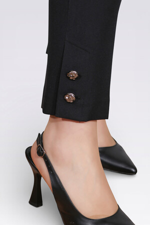 30106 ŞIK DÜĞME DETAYLI BİLEK BOY PANTOLON - Thumbnail