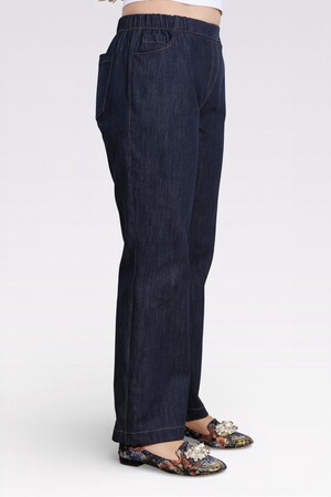 30148 BELİ LASTİKLİ RAHAT KESİM BORU PAÇA DENİM PANTOLON - Thumbnail