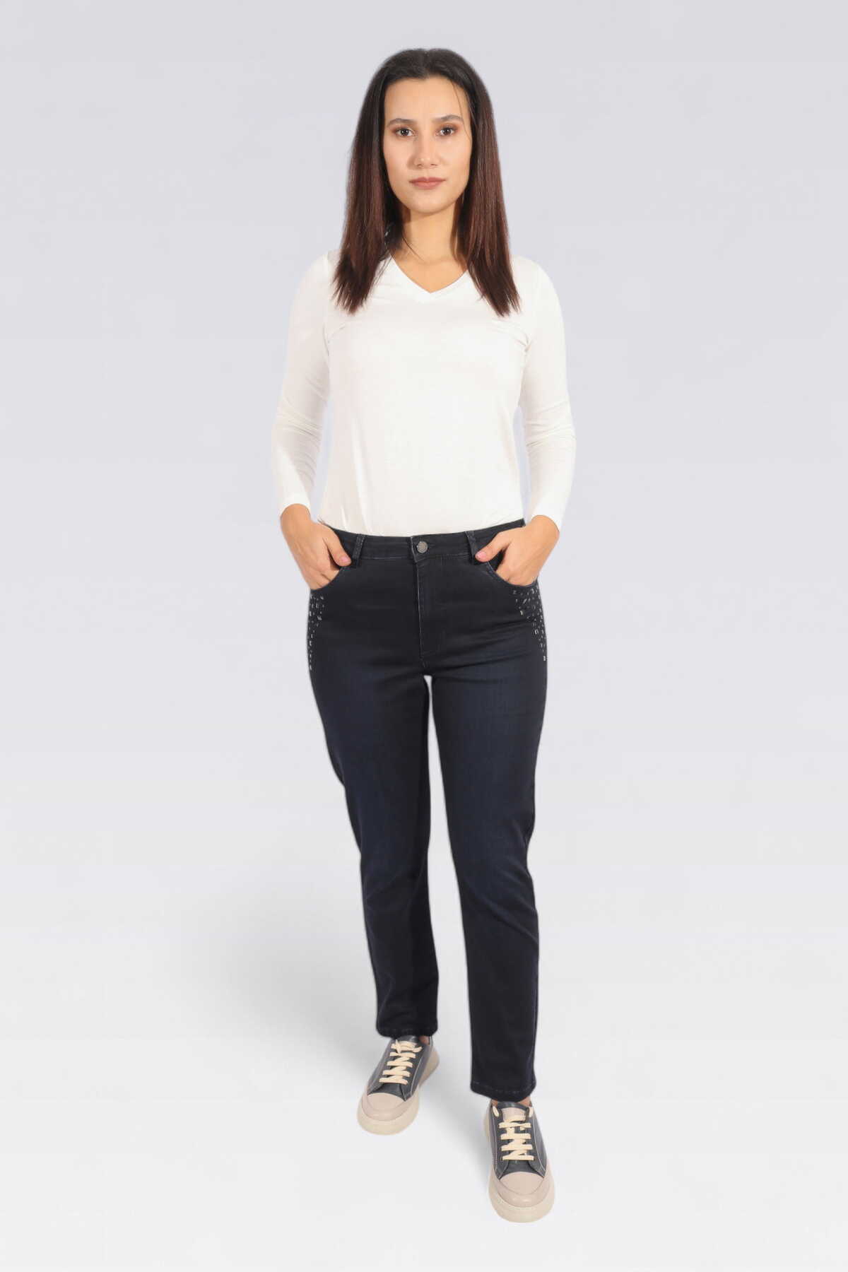 30229 Taş Detaylı Dar Paça Kot Pantolon