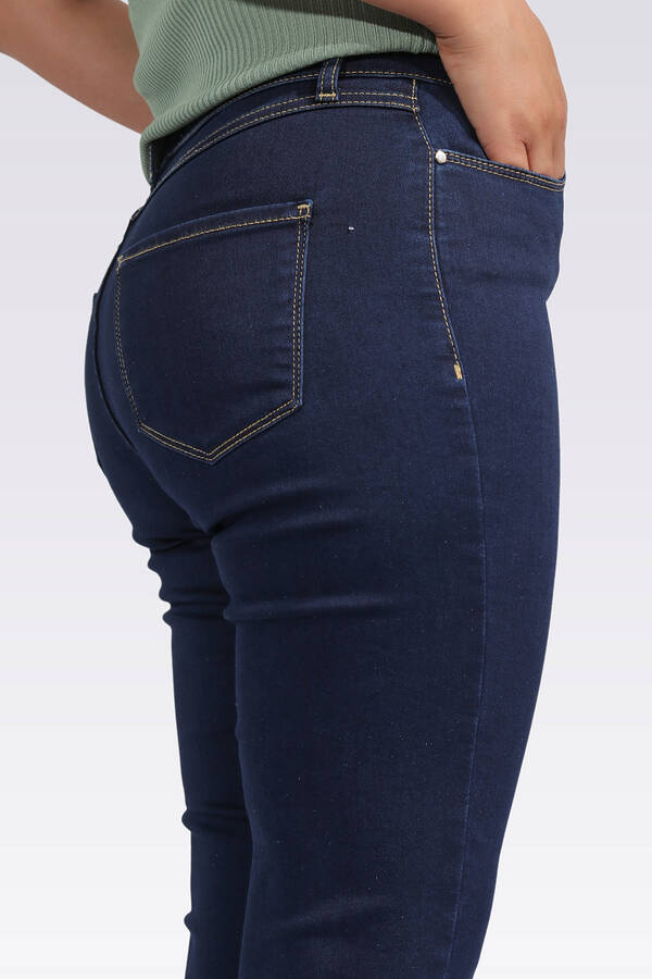 30261 DAR PAÇA BİLEK BOY KOT PANTOLON