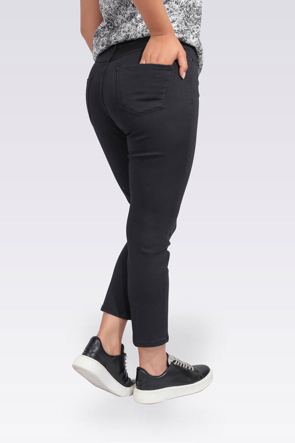 30261 DAR PAÇA BİLEK BOY KOT PANTOLON