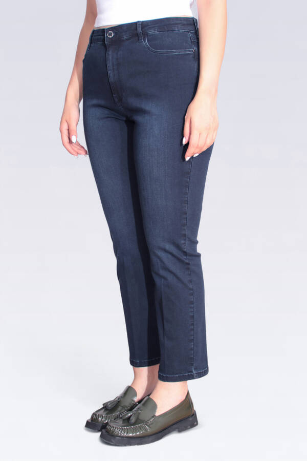 30296 DAR PAÇA BİLEK BOY KOT PANTOLON