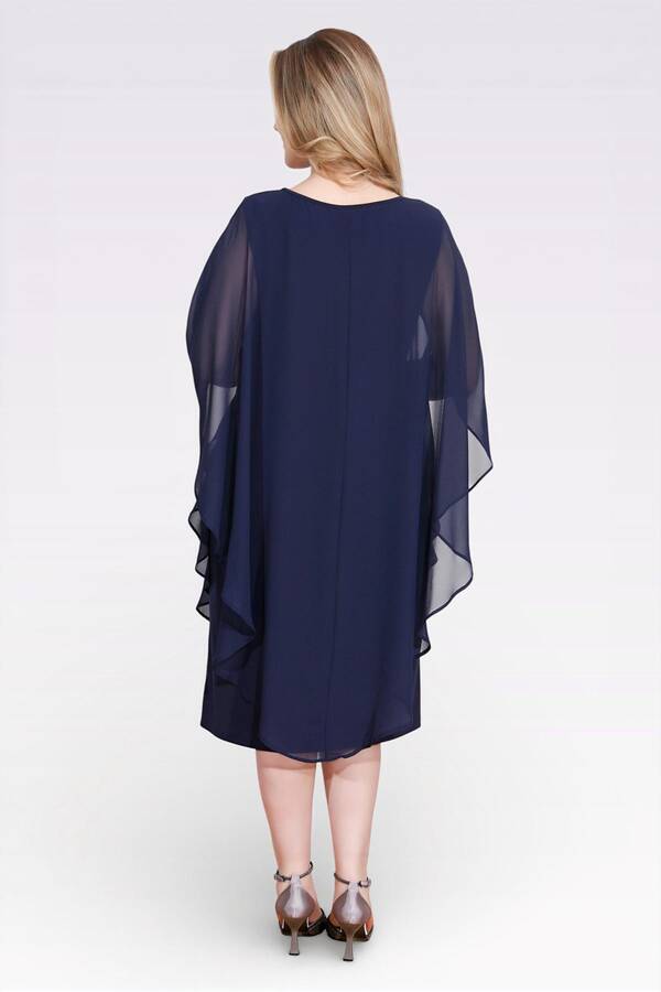 40177 AKSESUAR DETAYLI RAHAT KESİM ABİYE ELBİSE