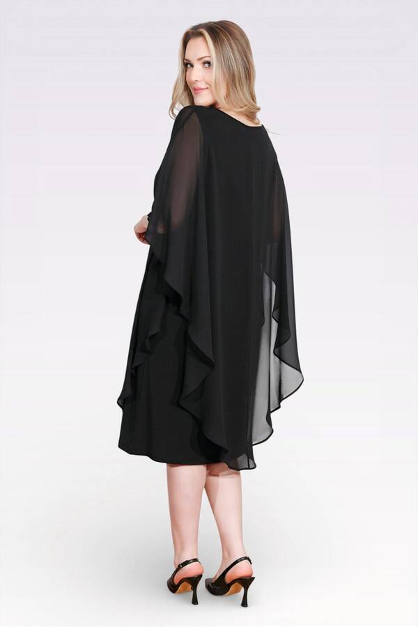 40177 AKSESUAR DETAYLI RAHAT KESİM ABİYE ELBİSE