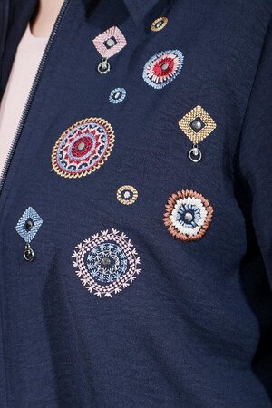 50138 NAKIŞ DETAYLI FERMUARLI AYROBİN CEKET - Thumbnail