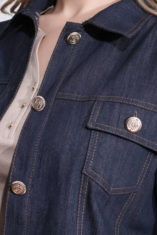 50166 ŞIK DÜĞME DETAYLI DENİM CEKET