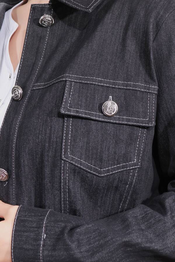 50166 ŞIK DÜĞME DETAYLI DENİM CEKET